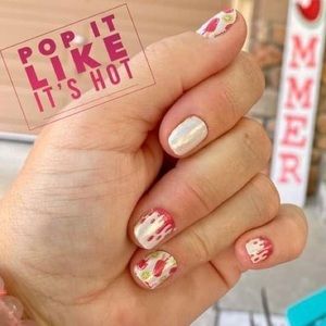 Retired Color Street Pop it Like its Hot